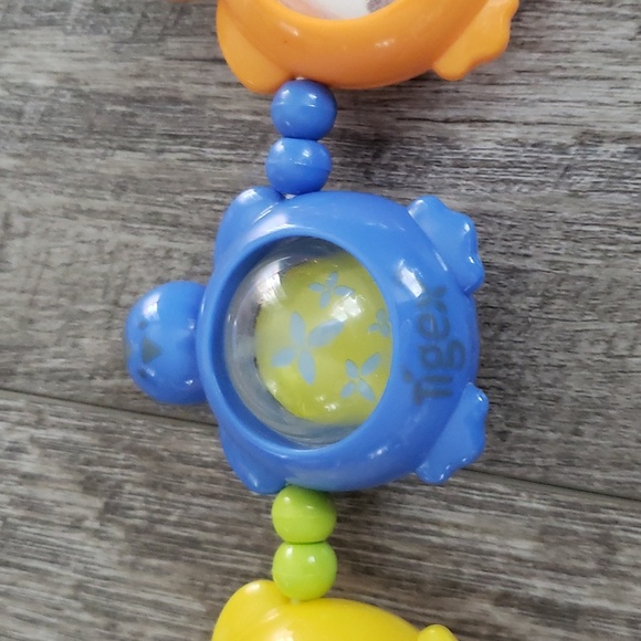 Tigex Discovery Hanging Rattle - Picture 2 of 3